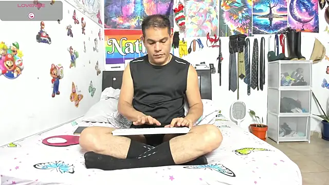 Snapshot of nathannathaniel chatting on 06/19/26, 04:17 nathannathaniel online show from 06/19/26, 04:17