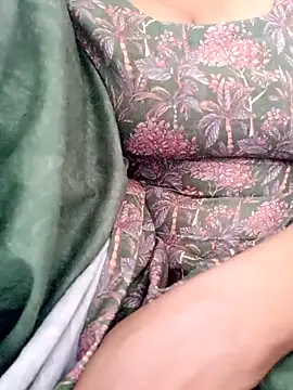 Snapshot of Preet__Aman chatting on 04/10/26, 03:56 Preet Aman online show from 04/10/26, 03:56