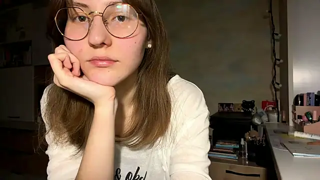 Miaaa Moon online show from 02/10/26, 04:33