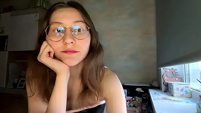 Miaaa Moon online show from 04/06/26, 03:02