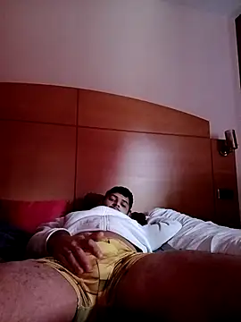 mineiropausudo20 online show from 02/03/26, 01:38