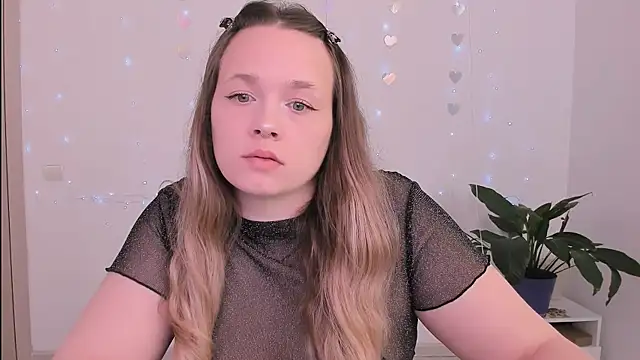 Snapshot of evilla_brill chatting on 05/08/26, 08:30 evilla brill online show from 05/08/26, 08:30