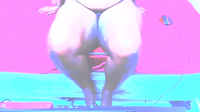 CurvyEbonyX online show from 02/07/26, 04:33