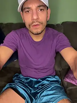 Snapshot of alessand180521 chatting on 02/10/26, 08:13 alessand180521 online show from 02/10/26, 08:13