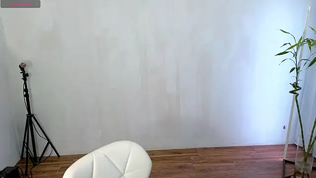 Snapshot of _EliDream chatting on 04/24/26, 09:34 EliDream online show from 04/24/26, 09:34