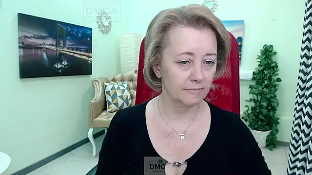 MONA W online show from 04/09/26, 11:04