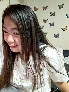 Snapshot of Zyramae_25 chatting on 06/15/26, 11:12 Zyramae 25 online show from 06/15/26, 11:12