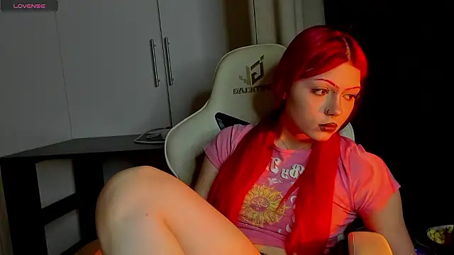 Leah Castro online show from 02/25/26, 05:44