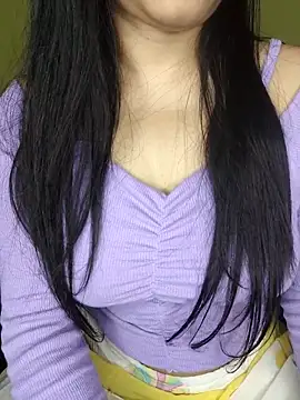 Snapshot of Ishaa_03 chatting on 03/06/26, 08:22 Ishaa 03 online show from 03/06/26, 08:22