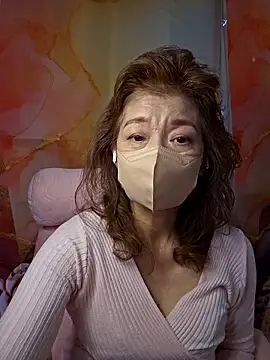 Snapshot of URAN429 chatting on 02/20/26, 05:48 URAN429 online show from 02/20/26, 05:48