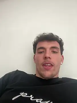 Snapshot of manu156789 chatting on 02/19/26, 01:51 manu156789 online show from 02/19/26, 01:51