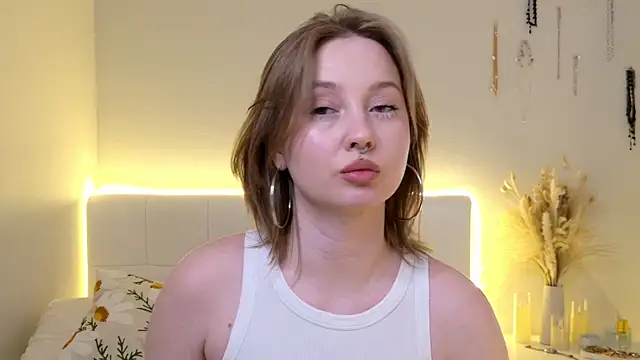 CandiceKingzzz online show from 02/11/26, 03:50