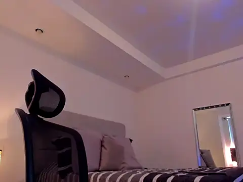 Snapshot of chris_morgan7 chatting on 04/06/26, 05:14 chris morgan7 online show from 04/06/26, 05:14