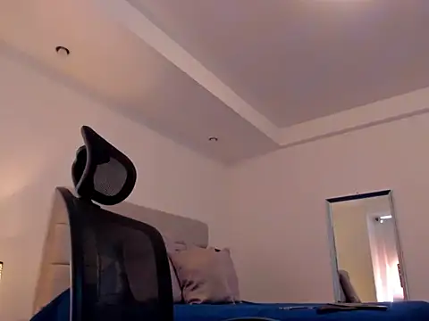 Snapshot of chris_morgan7 chatting on 04/15/26, 06:59 chris morgan7 online show from 04/15/26, 06:59