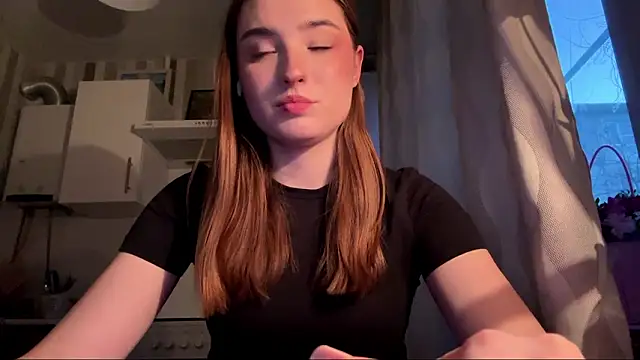 Snapshot of LissaBliss chatting on 03/13/26, 03:07 LissaBliss online show from 03/13/26, 03:07