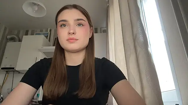 Snapshot of LissaBliss chatting on 03/23/26, 02:32 LissaBliss online show from 03/23/26, 02:32