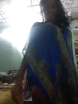 Snapshot of sexykajol2001 chatting on 04/03/26, 09:13 sexykajol2001 online show from 04/03/26, 09:13