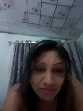 Snapshot of sexykajol2001 chatting on 04/29/26, 05:30 sexykajol2001 online show from 04/29/26, 05:30