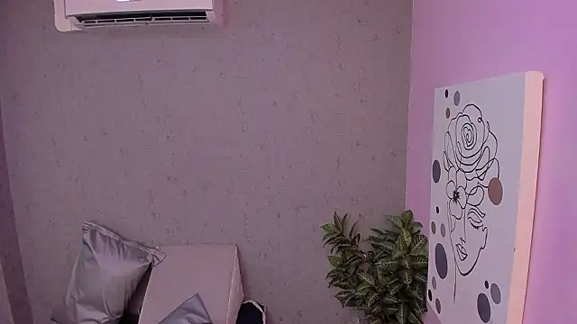 lil miia online show from 03/10/26, 07:19