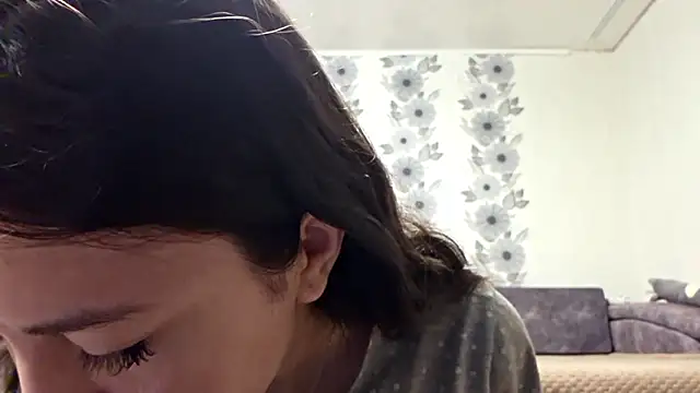 ZyntraLoom online show from 02/11/26, 02:00