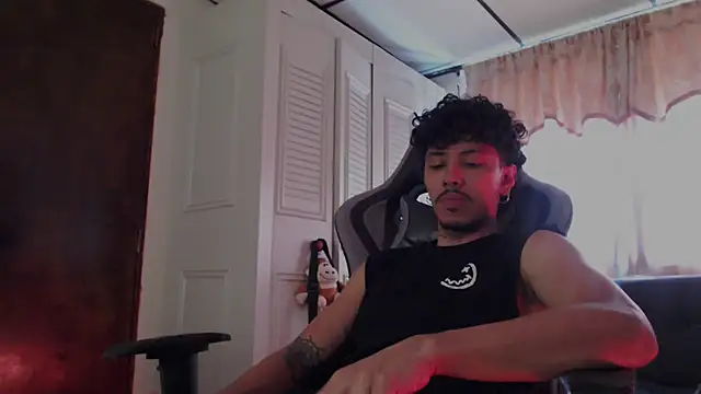 Snapshot of D3v1L88 chatting on 03/19/26, 08:35 D3v1L88 online show from 03/19/26, 08:35