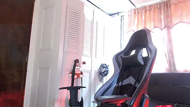 Snapshot of D3v1L88 chatting on 03/25/26, 06:58 D3v1L88 online show from 03/25/26, 06:58