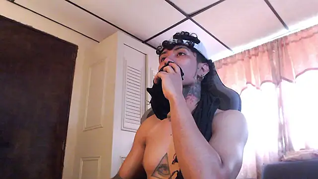 Snapshot of D3v1L88 chatting on 03/26/26, 05:51 D3v1L88 online show from 03/26/26, 05:51