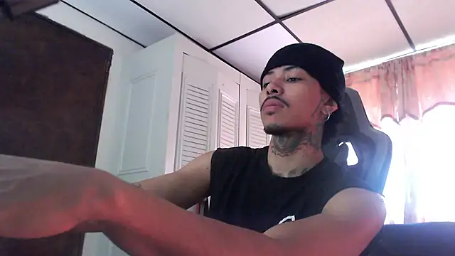 Snapshot of D3v1L88 chatting on 04/05/26, 07:22 D3v1L88 online show from 04/05/26, 07:22