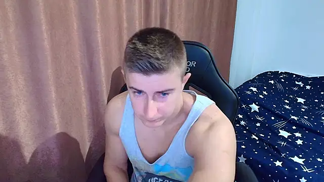 Snapshot of TodMusclePower9 chatting on 02/04/26, 04:07 TodMusclePower9 online show from 02/04/26, 04:07