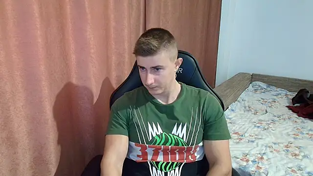 Snapshot of TodMusclePower9 chatting on 03/03/26, 10:21 TodMusclePower9 online show from 03/03/26, 10:21