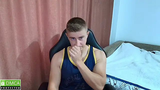 Snapshot of TodMusclePower9 chatting on 06/19/26, 06:51 TodMusclePower9 online show from 06/19/26, 06:51