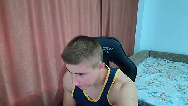 Snapshot of TodMusclePower9 chatting on 07/27/26, 06:20 TodMusclePower9 online show from 07/27/26, 06:20