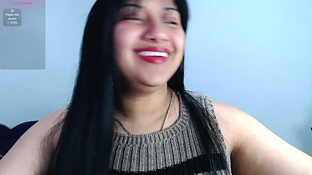 Snapshot of emily-rousee- chatting on 03/17/26, 03:00 emily-rousee- online show from 03/17/26, 03:00