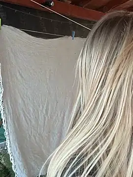 Ellie-rosee online show from 02/26/26, 03:11