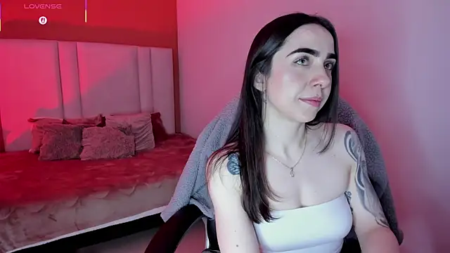 Snapshot of Luna_tagliaferri chatting on 04/08/26, 04:51 Luna tagliaferri online show from 04/08/26, 04:51