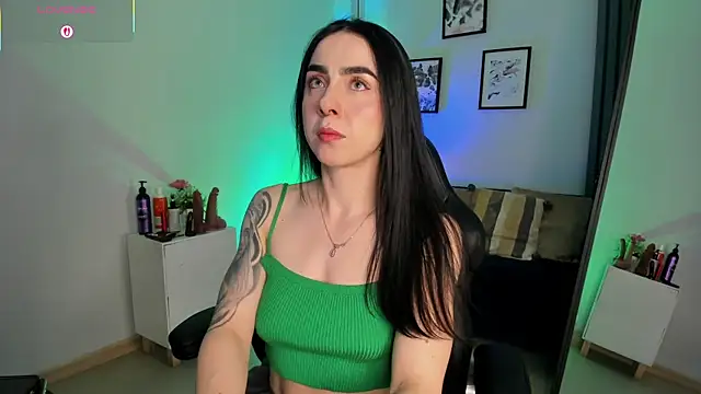 Luna tagliaferri online show from 05/09/26, 06:46