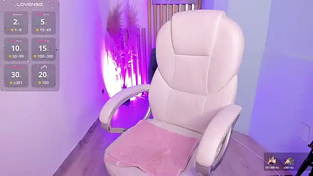 Snapshot of VioletSky1 chatting on 02/22/26, 06:13 VioletSky1 online show from 02/22/26, 06:13