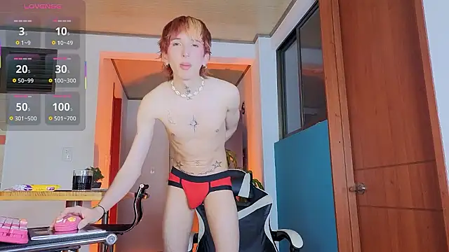 Snapshot of golden_twink_ chatting on 02/06/26, 07:45 golden twink online show from 02/06/26, 07:45