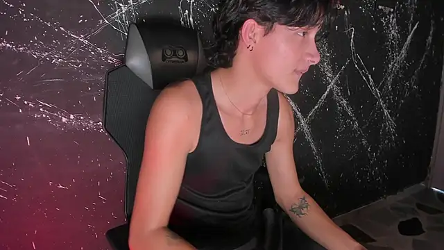 Snapshot of SalvatoreBenford chatting on 02/07/26, 08:56 SalvatoreBenford online show from 02/07/26, 08:56