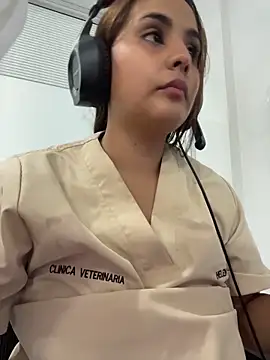 Snapshot of Noa_Harper- chatting on 03/08/26, 02:04 Noa Harper- online show from 03/08/26, 02:04