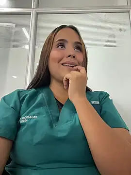 Snapshot of Noa_Harper- chatting on 04/05/26, 09:12 Noa Harper- online show from 04/05/26, 09:12