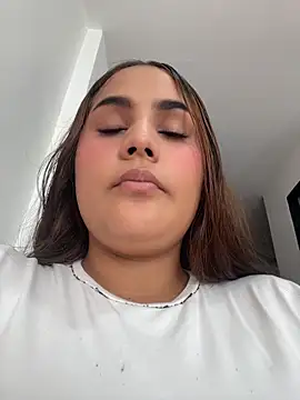 Snapshot of Noa_Harper- chatting on 04/15/26, 08:42 Noa Harper- online show from 04/15/26, 08:42