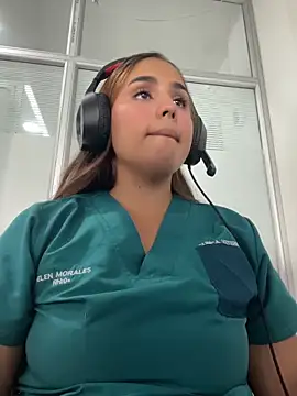 Snapshot of Noa_Harper- chatting on 04/16/26, 09:39 Noa Harper- online show from 04/16/26, 09:39