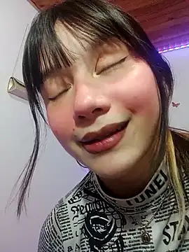 Snapshot of MikasaxX_ chatting on 03/15/26, 05:02 MikasaxX online show from 03/15/26, 05:02