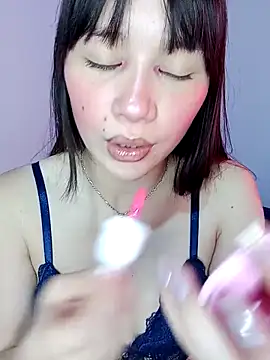 Snapshot of MikasaxX_ chatting on 03/22/26, 08:45 MikasaxX online show from 03/22/26, 08:45