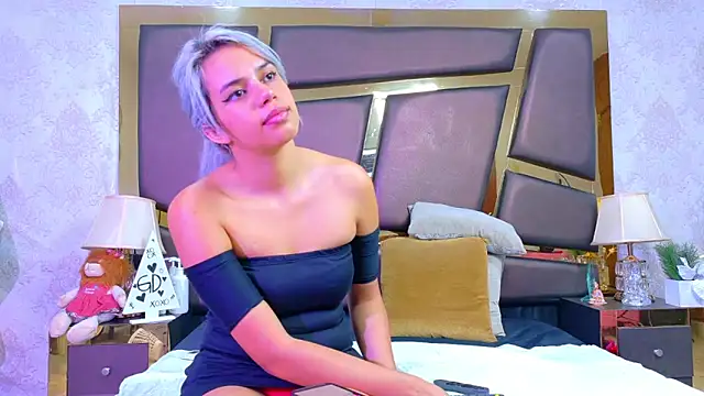 AlanaHouston online show from 04/11/26, 04:39