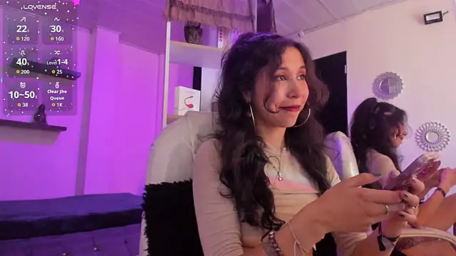 Snapshot of Miniadelf chatting on 03/11/26, 09:10 Miniadelf online show from 03/11/26, 09:10