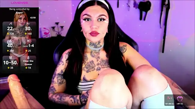 Snapshot of Zoeee_001 chatting on 03/29/26, 12:49 Zoeee 001 online show from 03/29/26, 12:49