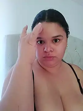 Snapshot of SamanthaStonee chatting on 02/05/26, 08:35 SamanthaStonee online show from 02/05/26, 08:35