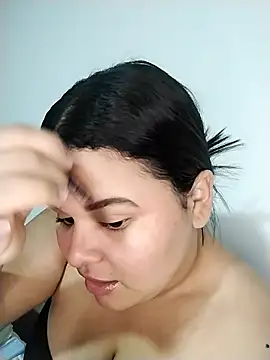 Snapshot of SamanthaStonee chatting on 02/17/26, 10:27 SamanthaStonee online show from 02/17/26, 10:27